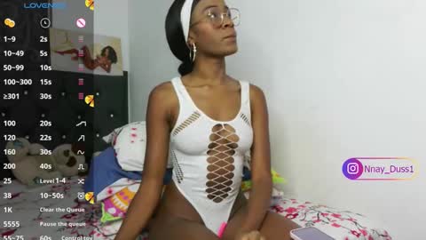 Vane broadcast 6 pm to 1 am Colombia time online show from 11.25.25