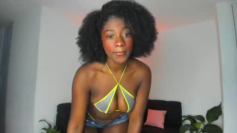 Nayah Williams  - OnlyFans  online show from 12.18.24