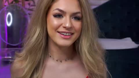 Snapshot of nayaquinn chatting on 02.14.26 Naya online show from 02.14.26