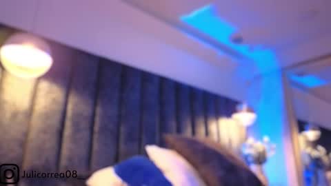 Juli  online show from 11.07.25