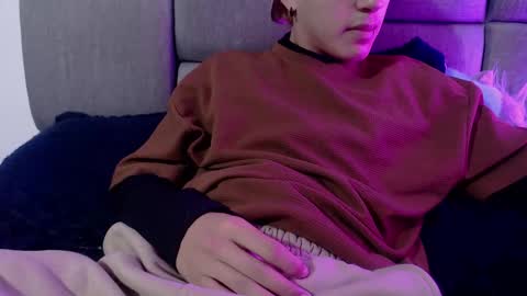 Im Nayton online show from 02.20.26