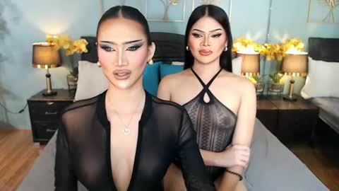 Snapshot of nayumi_edwards chatting on 06.12.26 F R A N Z I A online show from 06.12.26