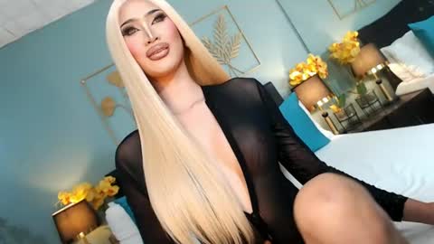 Snapshot of nayumi_edwards chatting on 07.07.26 F R A N Z I A online show from 07.07.26