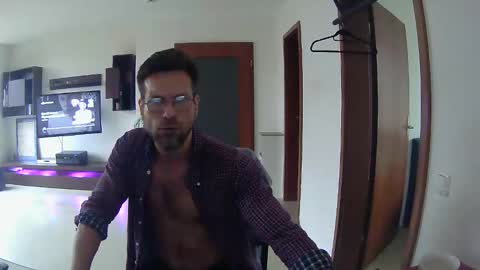 Snapshot of needfullthx chatting on 11.08.25 Sebastian online show from 11.08.25