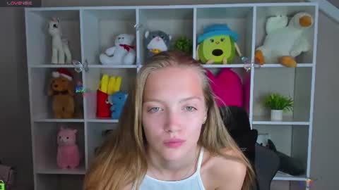 Snapshot of neelly_collins chatting on 07.07.26 Nelly online show from 07.07.26