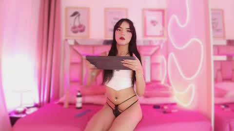 nefera_nox online show from 12.15.25