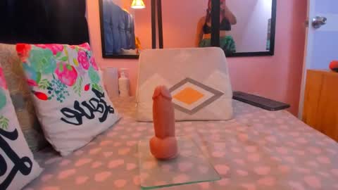 Snapshot of neferet_opal chatting on 02.25.26 neferet_opal online show from 02.25.26