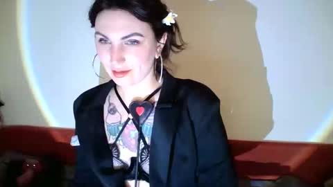 nefertiti_queen online show from 03.07.26