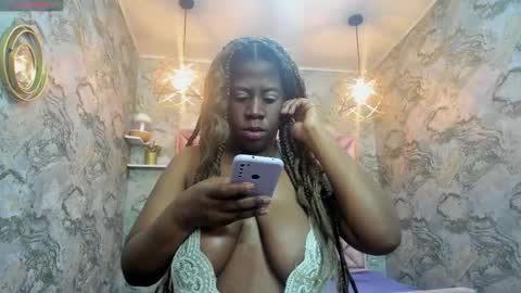 Nefer  online show from 09.27.25