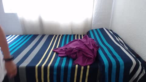 Snapshot of negrita_25 chatting on 09.29.25 Zoe online show from 09.29.25