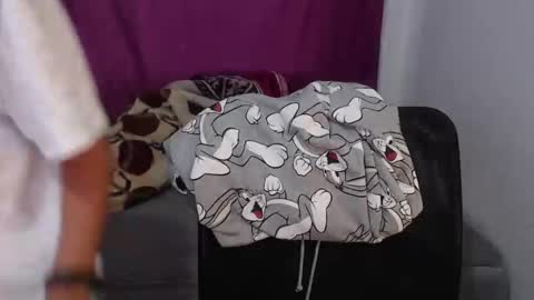 Snapshot of negrita_25 chatting on 10.01.25 Zoe online show from 10.01.25