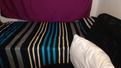 Snapshot of negrita_25 chatting on 10.08.25 Zoe online show from 10.08.25