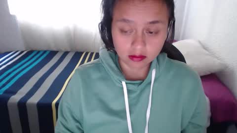 Snapshot of negrita_25 chatting on 11.04.25 Zoe online show from 11.04.25