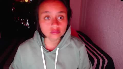 Snapshot of negrita_25 chatting on 11.13.25 Zoe online show from 11.13.25