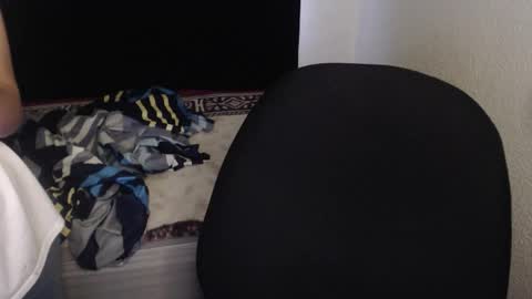 Snapshot of negrita_25 chatting on 11.25.25 Zoe online show from 11.25.25