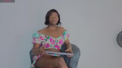 NeHandra Clarck online show from 03.31.26