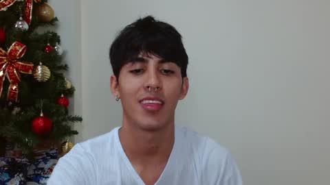 Snapshot of neithanzyn chatting on 12.21.24 Neithanzyn online show from 12.21.24