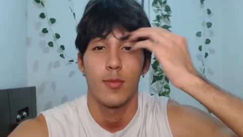 Snapshot of neithanzyn chatting on 02.04.25 Neithanzyn online show from 02.04.25