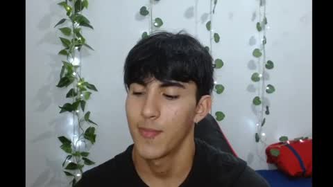 Snapshot of neithanzyn chatting on 03.11.25 Neithanzyn online show from 03.11.25