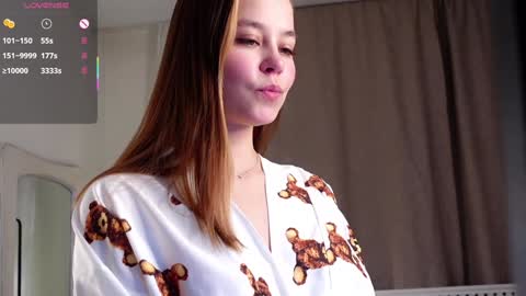 Snapshot of neldaaskins chatting on 01.21.25 Lana online show from 01.21.25