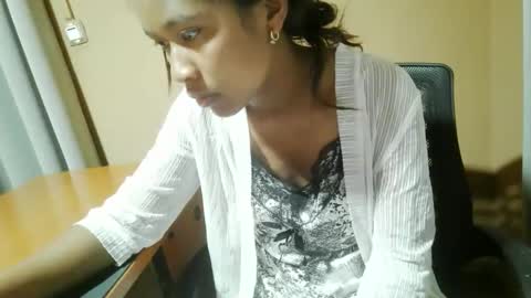 nelia_84 online show from 05.08.26