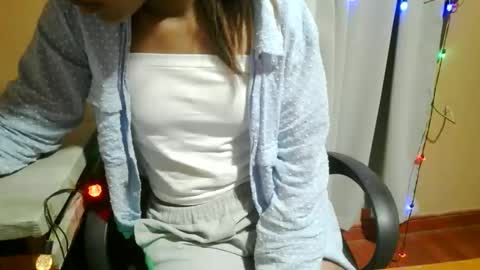 nelia_84 online show from 06.05.26