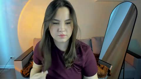 Snapshot of nelie_evans chatting on 05.19.26 nelie_evans online show from 05.19.26