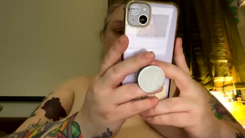 Snapshot of nellatlas chatting on 02.10.26 Nellie Atlas online show from 02.10.26