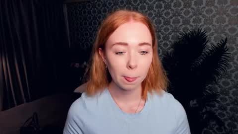 Snapshot of nelliemathers chatting on 11.04.25 Nelli online show from 11.04.25