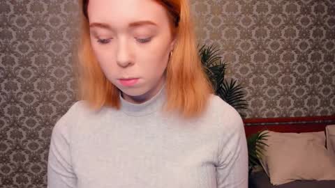 Snapshot of nelliemathers chatting on 11.08.25 Nelli online show from 11.08.25