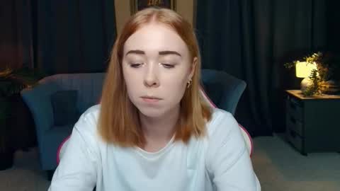 Snapshot of nelliemathers chatting on 12.02.25 Nelli online show from 12.02.25