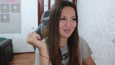 Snapshot of nellyfischer chatting on 12.12.24 Nelly online show from 12.12.24