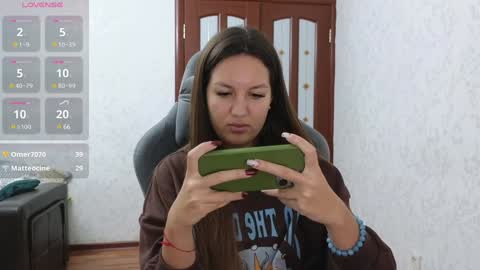 Snapshot of nellyfischer chatting on 12.15.24 Nelly online show from 12.15.24