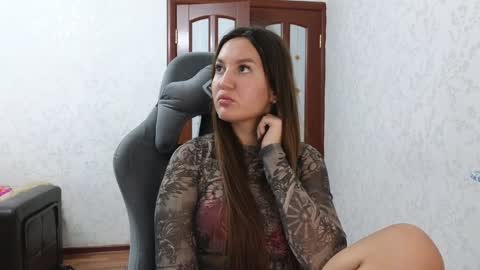 Snapshot of nellyfischer chatting on 12.28.24 Nelly online show from 12.28.24