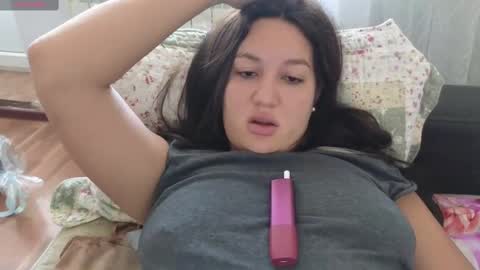 Snapshot of nellyfischer chatting on 02.09.25 Nelly online show from 02.09.25