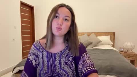 Snapshot of nellyfischer chatting on 09.22.25 Nelly online show from 09.22.25