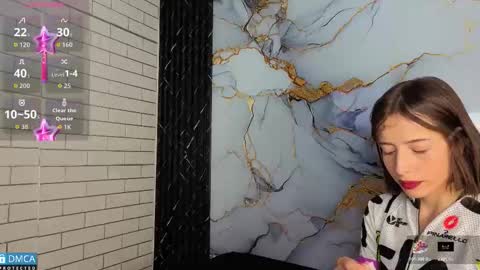 Salome Nena cupcake online show from 11.04.25