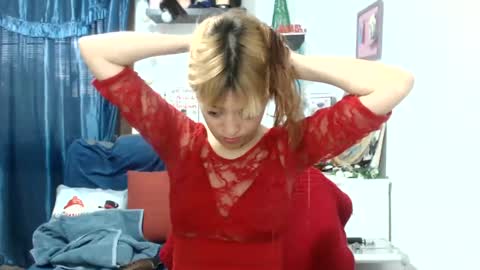 Snapshot of nena_lov chatting on 12.09.24 Star online show from 12.09.24