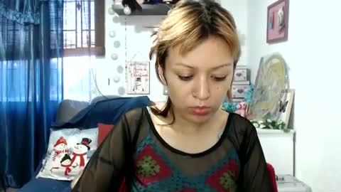Snapshot of nena_lov chatting on 12.16.24 Star online show from 12.16.24