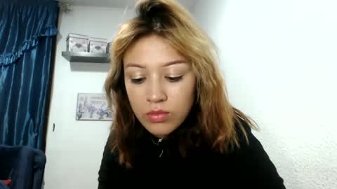 Snapshot of nena_lov chatting on 03.02.25 Star online show from 03.02.25