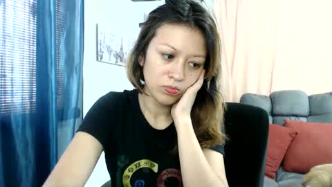 Snapshot of nena_lov chatting on 09.09.25 Star online show from 09.09.25