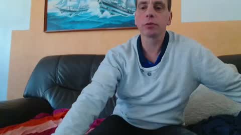 Snapshot of nenees chatting on 02.23.25 nenees online show from 02.23.25