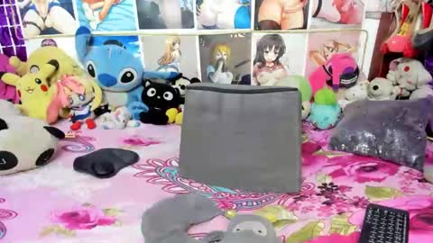 Ariana Unicorn   Pics  Videos click Show More  online show from 01.11.25