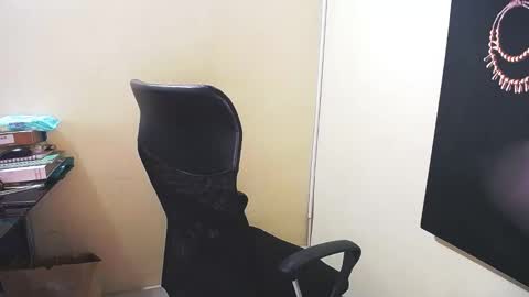 Snapshot of neny445 chatting on 01.14.25 kelly lopez online show from 01.14.25