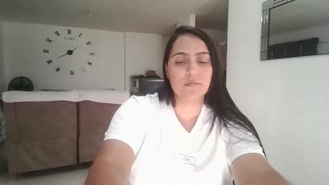 Snapshot of neny445 chatting on 09.15.25 kelly lopez online show from 09.15.25