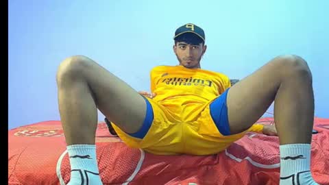 Snapshot of neo_latin chatting on 11.24.25 neo_latin online show from 11.24.25