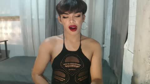 Snapshot of neomi_hardcock chatting on 09.25.25 neomi online show from 09.25.25
