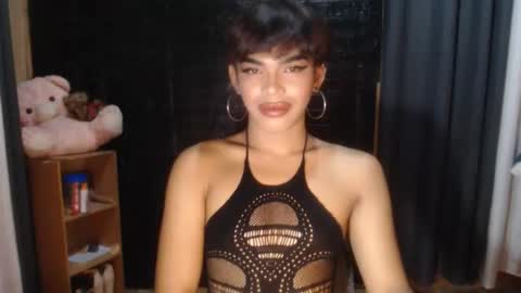 Snapshot of neomi_hardcock chatting on 10.02.25 neomi online show from 10.02.25