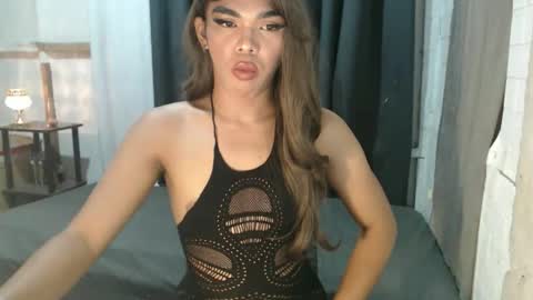 Snapshot of neomi_hardcock chatting on 10.03.25 neomi online show from 10.03.25