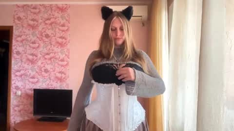 neomimaddern online show from 04.18.26